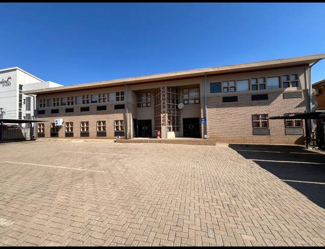 535M² OFFICE FOR SALE IN BENDOR
